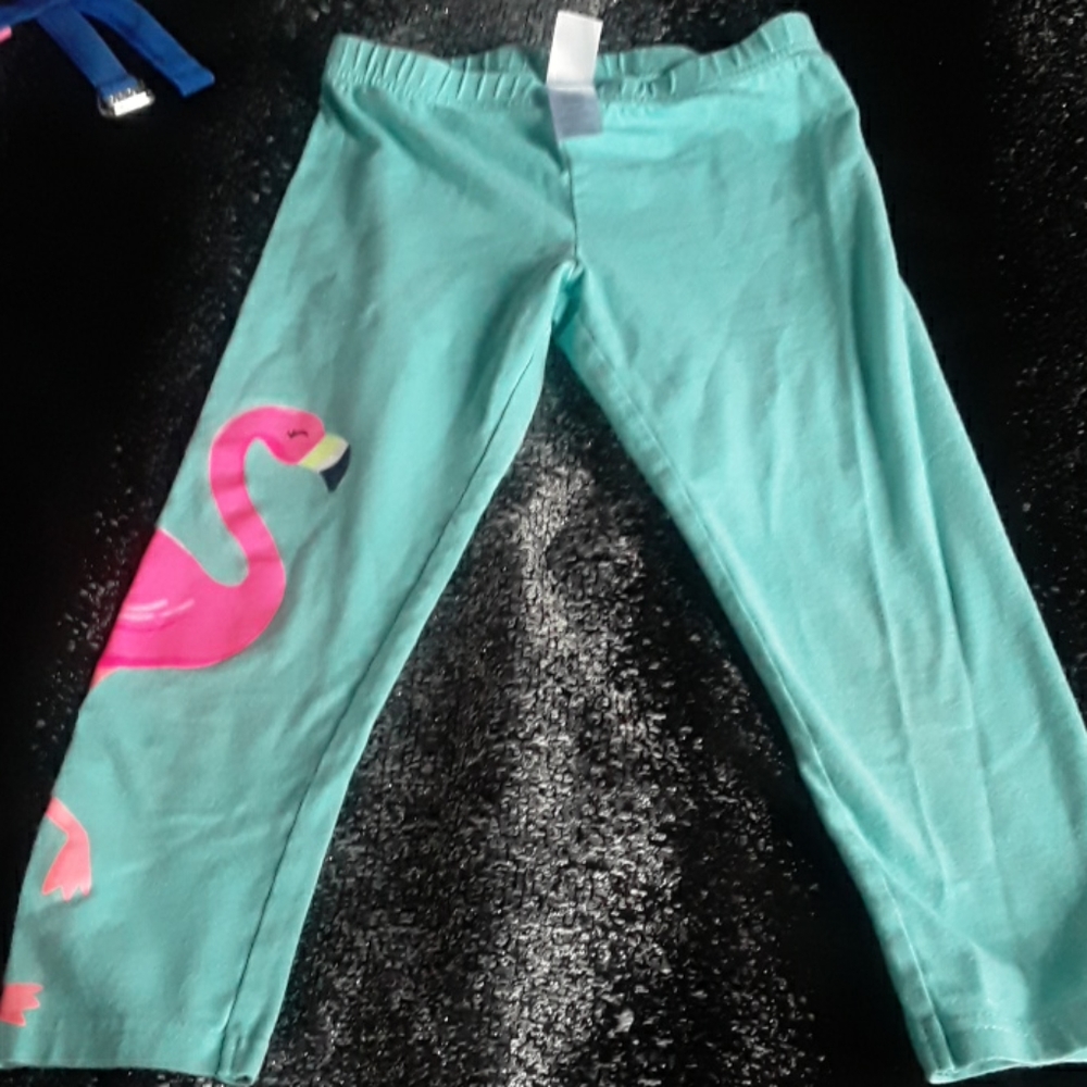Cute capris worn once like new 7